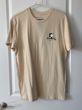 Tilly's Cream Peanuts Snoopy & Woodstock Short Sleeve Tee